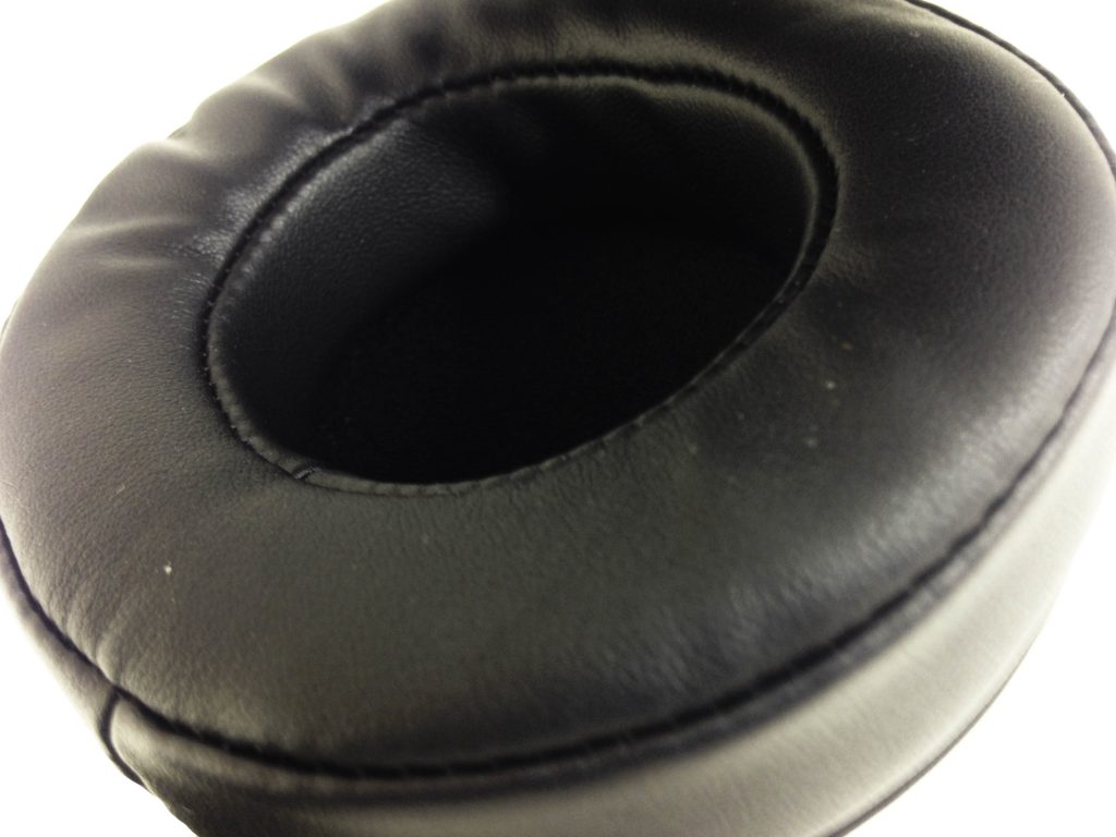 Image shows the ear cup.