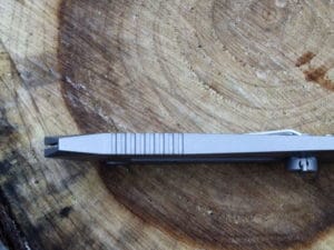 The grip point on the spine