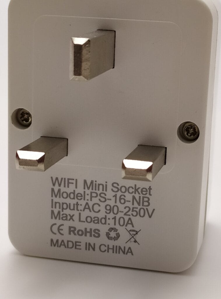 Image shows the back of the plug with exposed contacts.