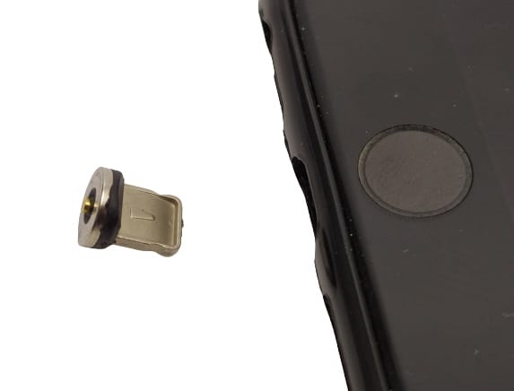 Image shows the correct plug insertion for my iPhone.