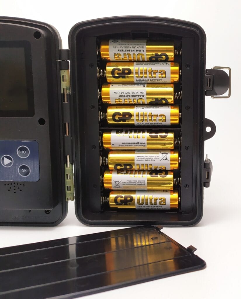 Image shows the battery compartment with 8 AA batteries in place.