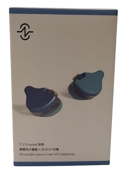 Image shows the outer packaging of the earphones.