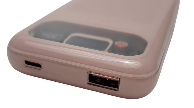ACEFAST Powerbank Image shows the ports of the powerbank.