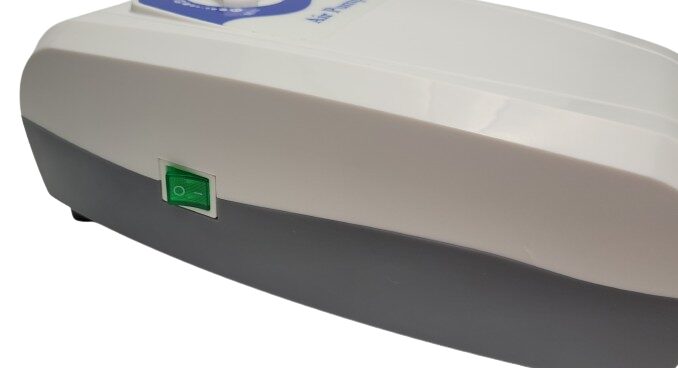 KuDiff Anti-decubitus Air Mattress Image shows the power switch of the pump.